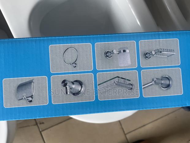 All Black Brimix Bathroom Accessories · Photo 2