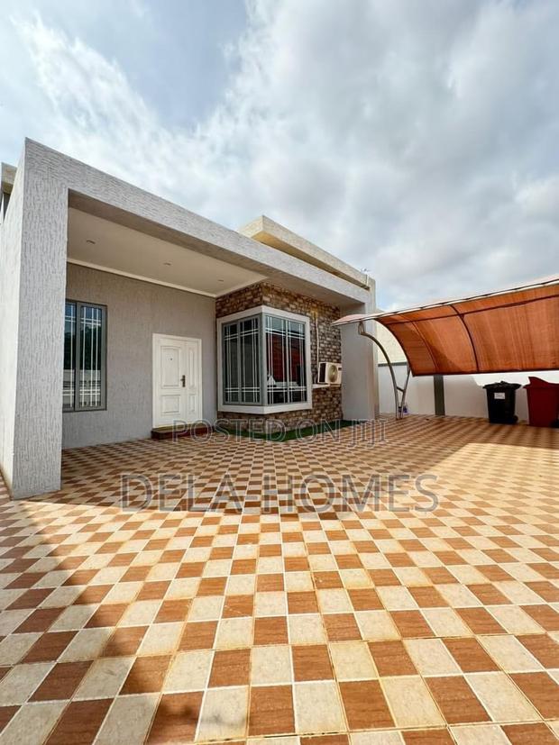 Three Bedroom Self Compond for Rent at Ashaley Botwe. · Photo 1