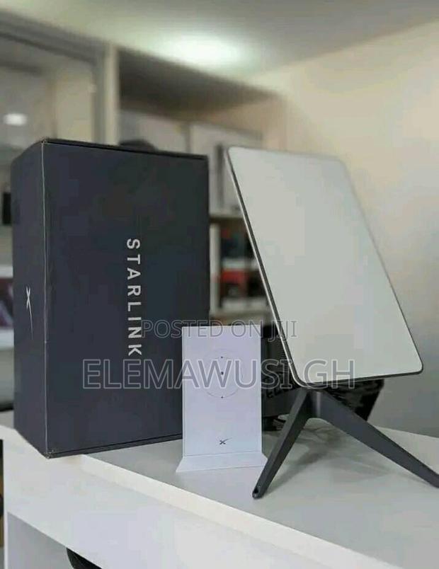 Starlink V2 Standard Satellite Dish Kit With Router · Photo 1
