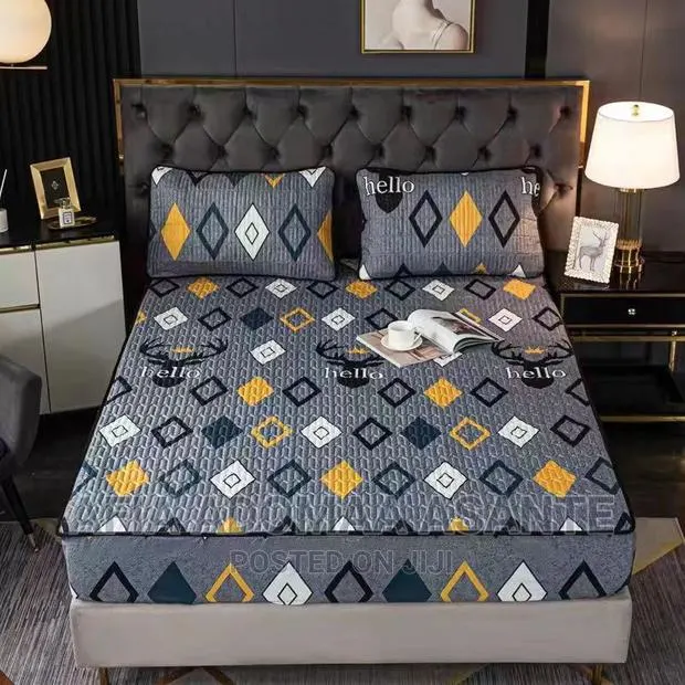 3 Pieces Waterproof Mattress Cover- KING SIZE · Photo 1