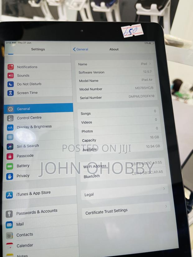 Apple iPad Air 16 GB Gray · Photo 2