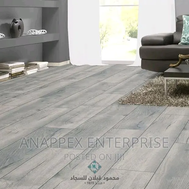 Floor Parquet for Sale at Affordable Price · Photo 1