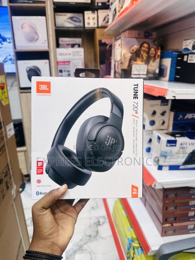 New Arrivals of JBL Headphones Tune 720 · Photo 1