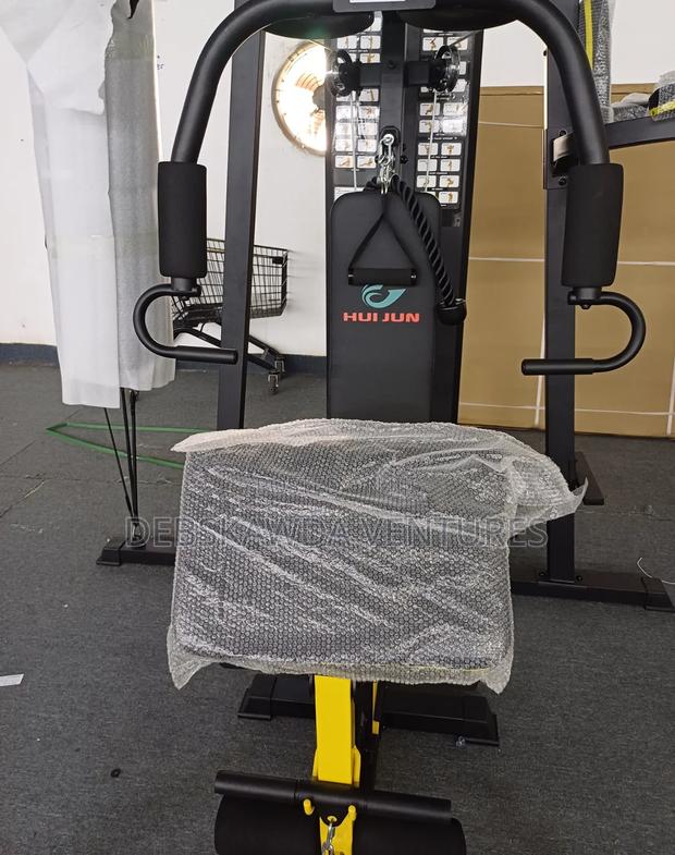 Home Gym Workout 3 Station With Rest · Photo 1