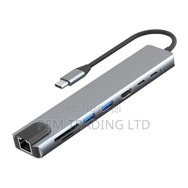 8 in 1 Type C Hub Adapter · Photo 1