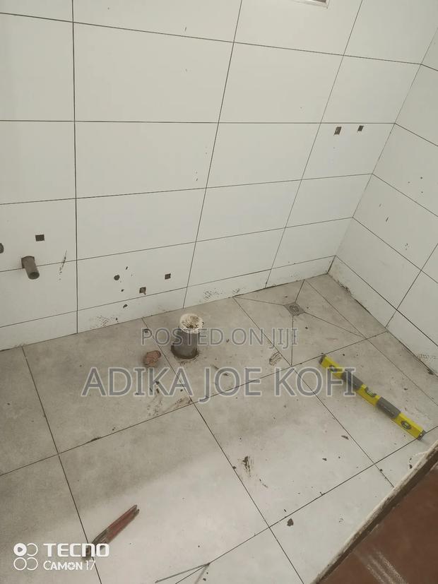 Phone in Joefel Tilling Decor · Photo 2