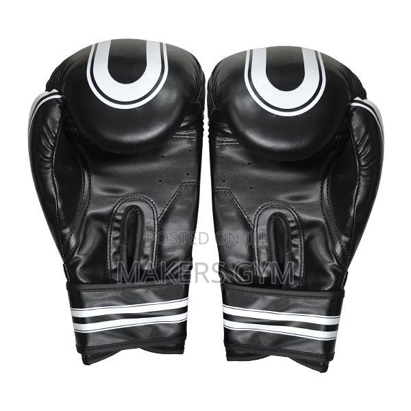 Boxing Glove (With a Grip Cord ) · Photo 2