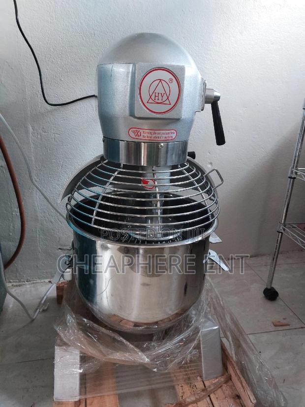 Planetary Stand Mixer 20liitrs · Photo 2