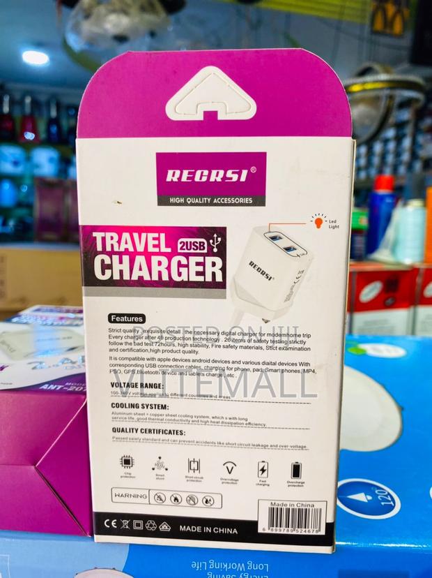 Recrsi Travel Charger Safety Quick (ANT-207) · Photo 2