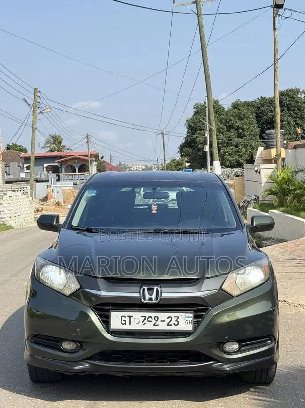 Honda HR-V LX AWD 2017 Green · Photo 1