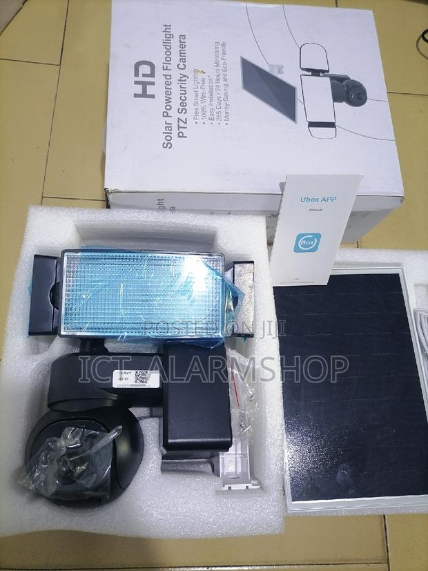 Solar Floodlight Pir Survaillance · Photo 1