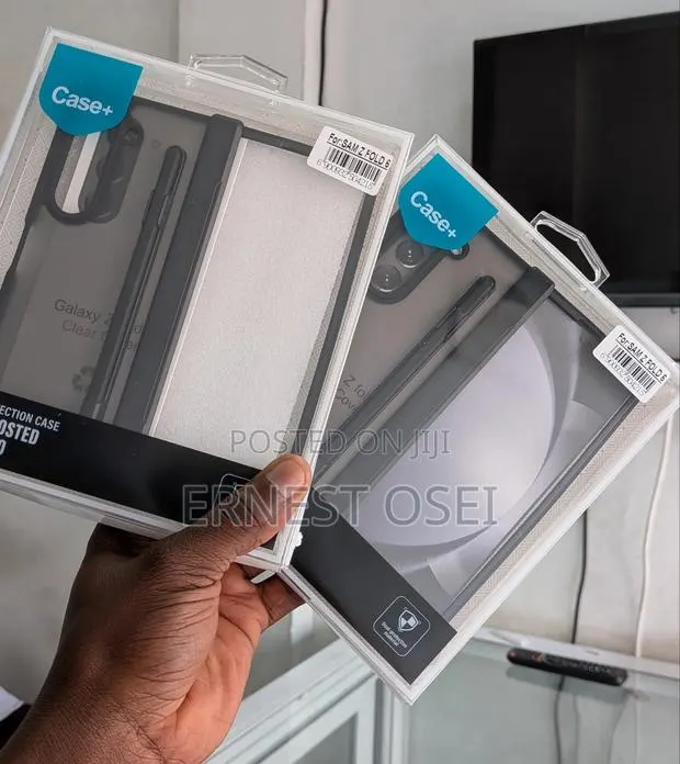Galaxy Z Fold 6 S-Pen With Protector Cases · Photo 1