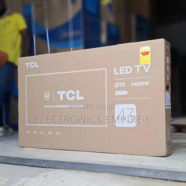 TCL 43" FHD Digital Satellite · Photo 1