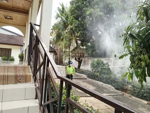 Standout Fumigation of Insects With Cleantex · Photo 1