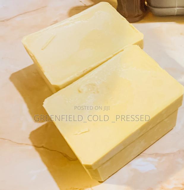 Raw Cocoa Butter 1 Kg · Photo 2