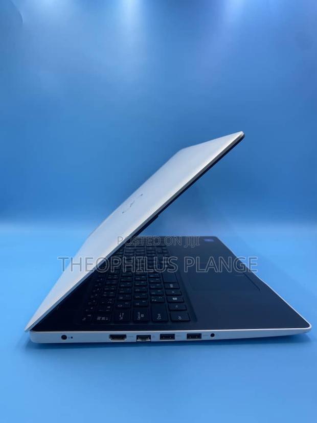 New Laptop Dell Inspiron 3542 8GB Intel Celeron SSD 256GB · Photo 2