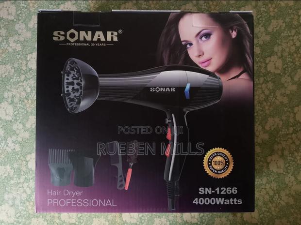Professional Hairdresser Blow Dryer - Five in One 4000watts · Photo 1