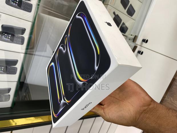 New Apple iPad Pro 11 (2024) 512 GB Gray · Photo 2