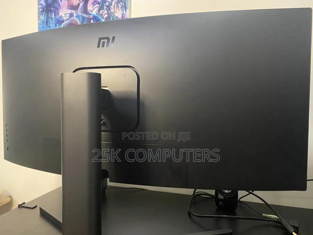 Xiaomi Mi Curved Gaming Monitor
34 Inch 144hz · Photo 3