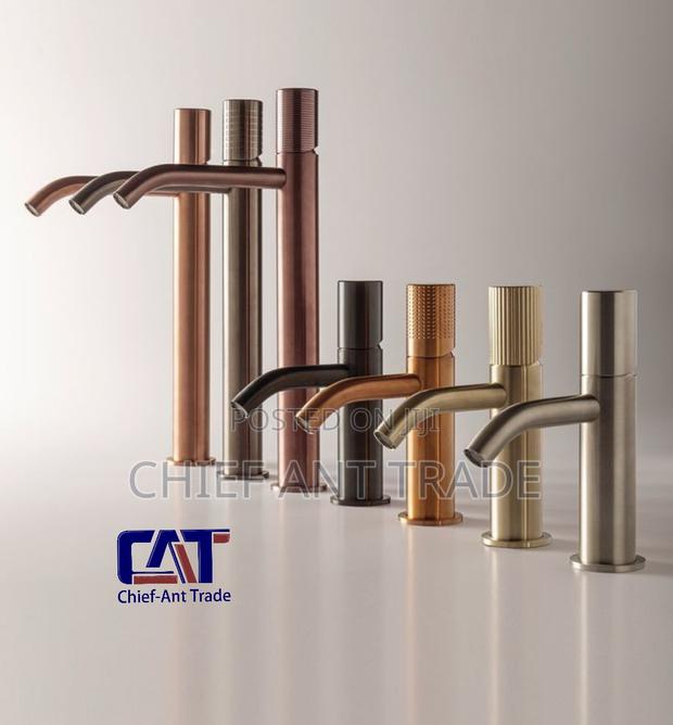 Basin Tap / Faucet · Photo 2