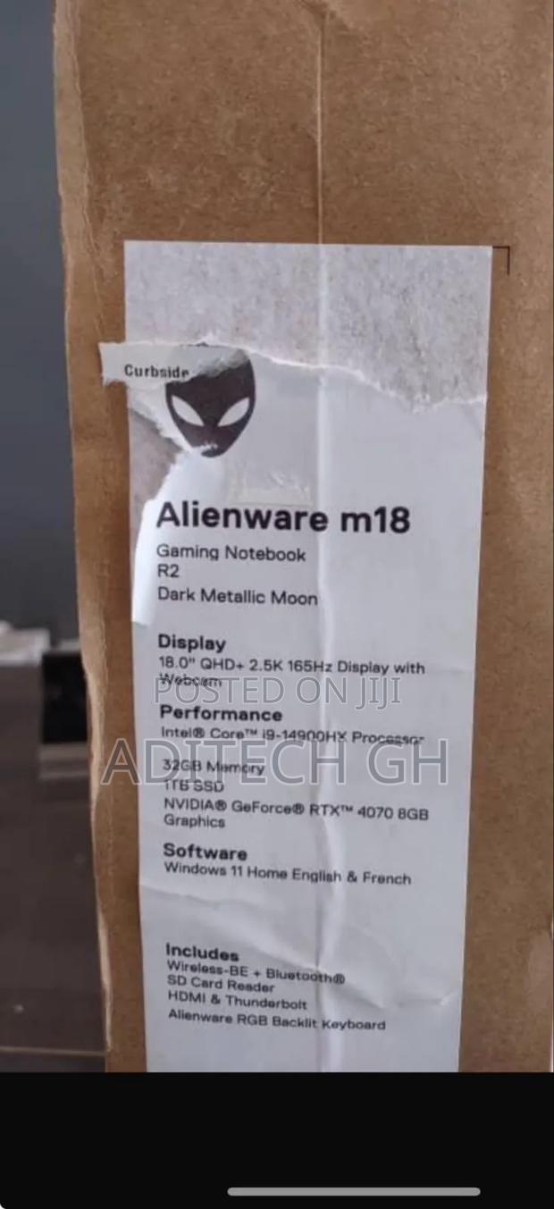 New Laptop Alienware M17x R2 32GB Intel Core i9 SSD 1T · Photo 1