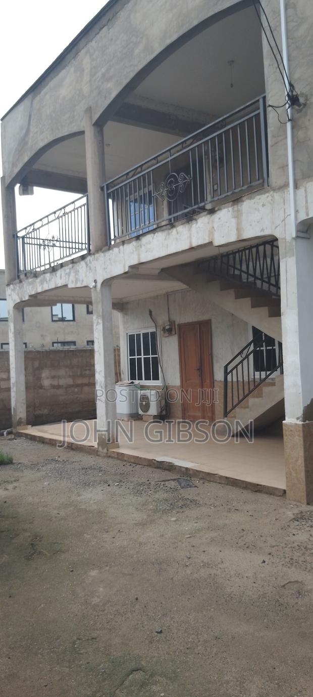 6bdrm Block of Flats in Ashieye, Frafraha for sale