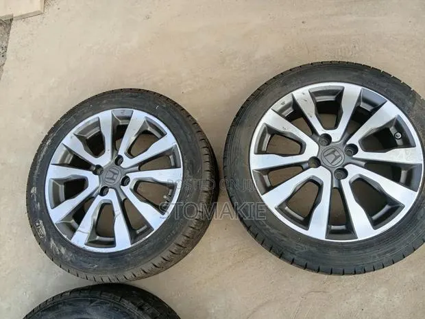 Honda Fit Rim Set With Tyre · Photo 1