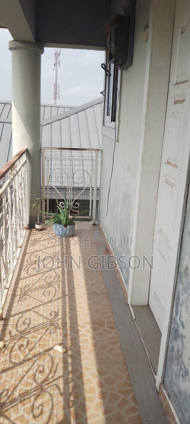 8bdrm Block of Flats in Amanhia, Accra Metropolitan for sale · Photo 7