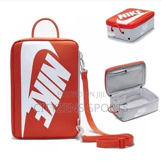 Nike Sports Bag · Photo 4