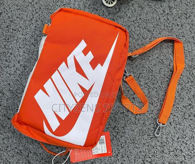 Nike Sports Bag · Photo 2