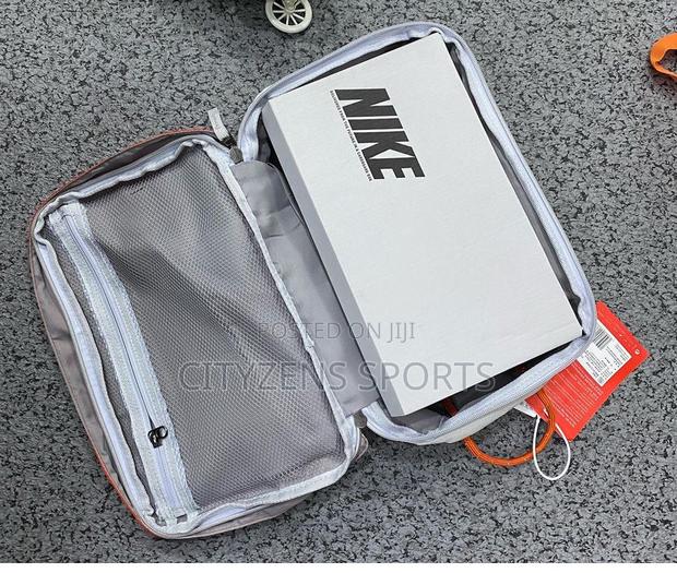 Nike Sports Bag · Photo 5