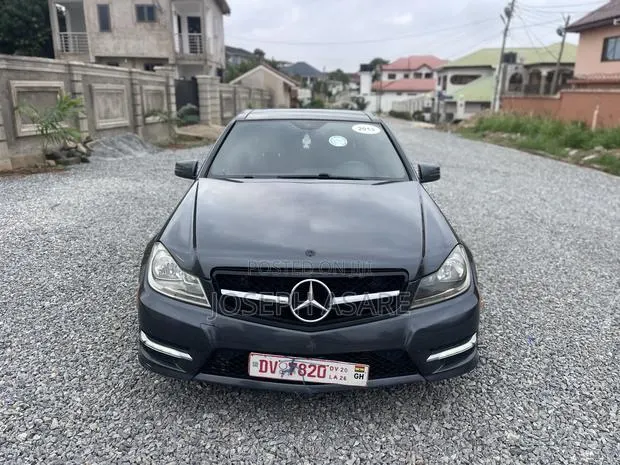 Mercedes-Benz C250 2013 · Photo 1
