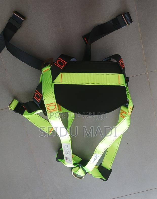 Safety Harness · Photo 1