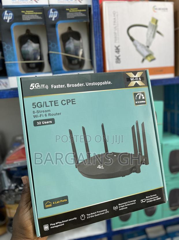 Wifi 6 5g Universal Router With Rechargeable Standby Battery · Photo 2