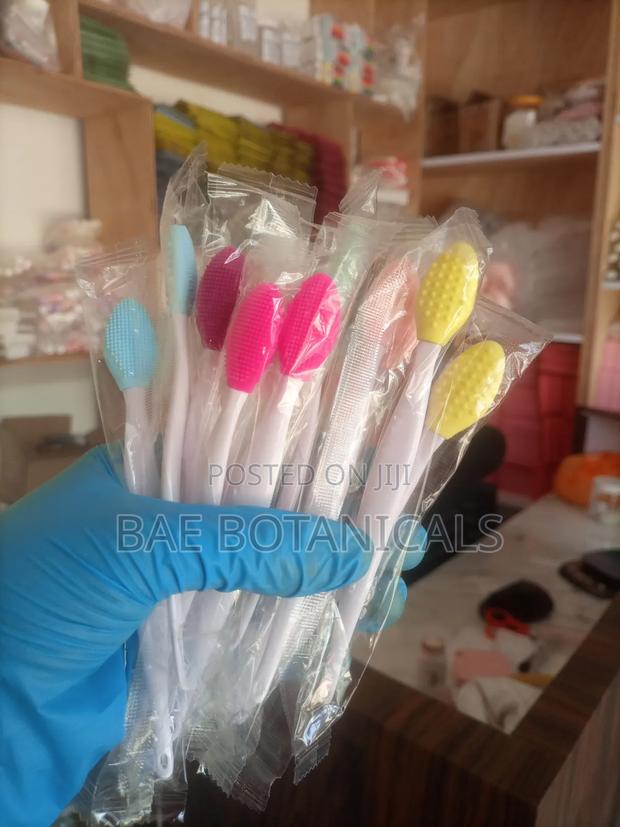 Lip Brush Wholesale (10 Pieces) · Photo 1