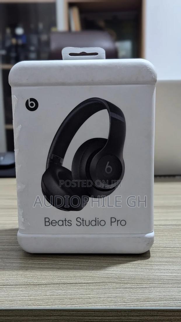 Beats Studio Pro Wireless Noise Cancelling Headphones · Photo 1