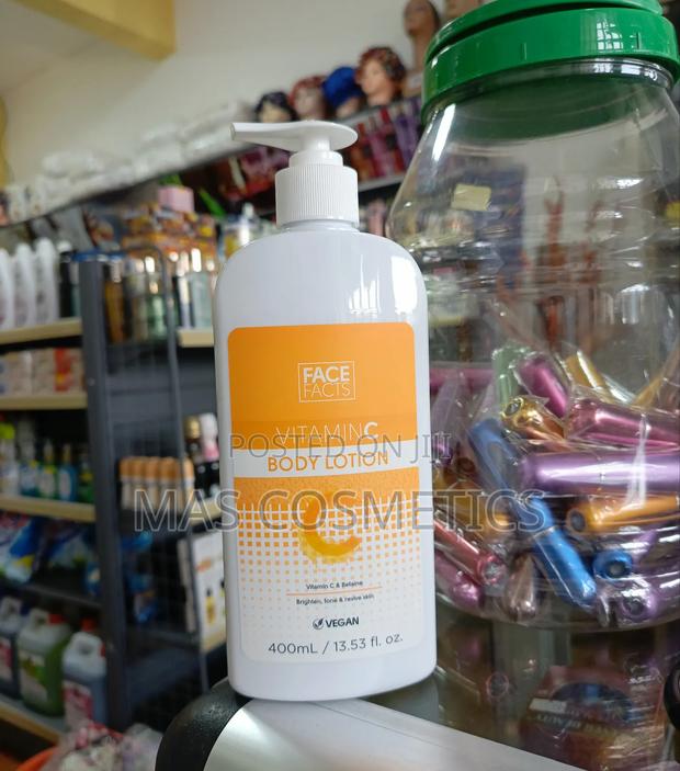 Facefacts Vitamin C Body Lotion · Photo 1