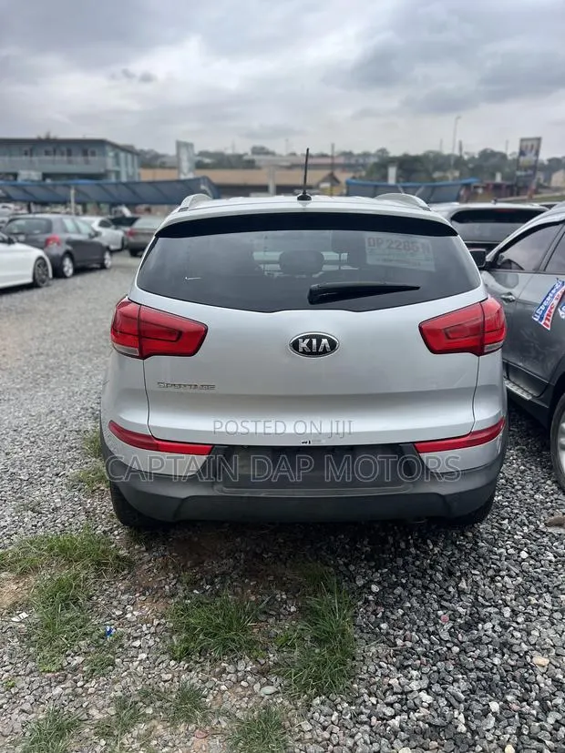 Kia Sportage LX 4dr SUV (2.4L 4cyl 6A) 2016 Silver · Photo 7