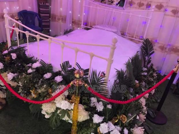 Funeral Undertaker or Body Decorations Works .Bed for Deco · Photo 7