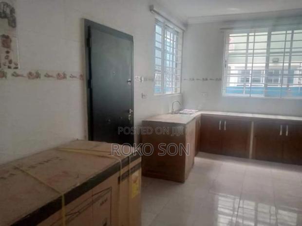 5bdrm Duplex in Dr Roko, Ashomang Estate for rent · Photo 4