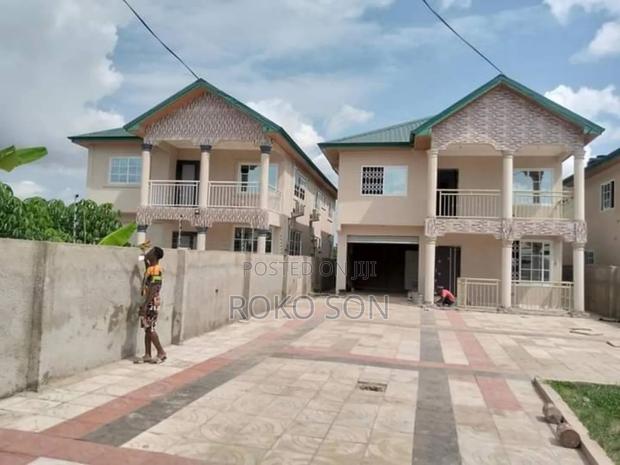5bdrm Duplex in Dr Roko, Ashomang Estate for rent · Photo 1