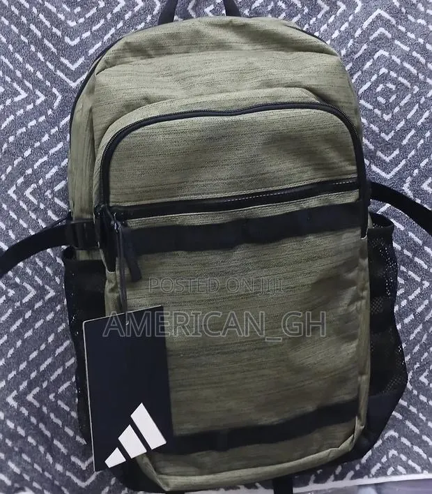 Adidas Backpack · Photo 1