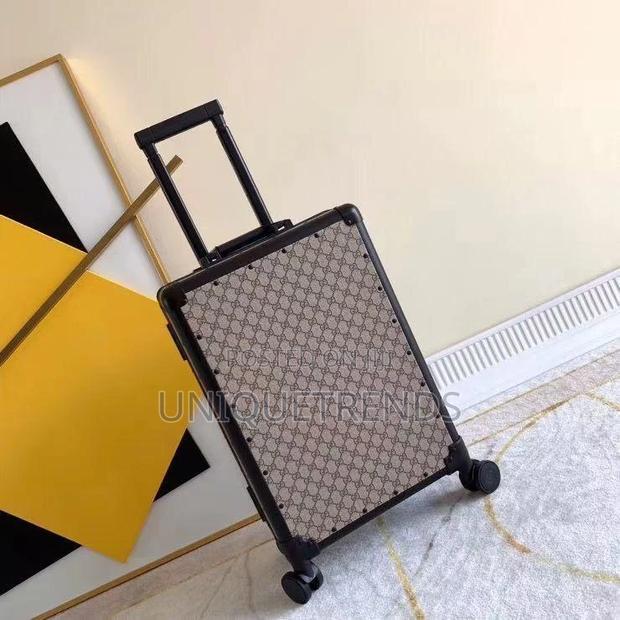 Designer Suit Cases · Photo 7