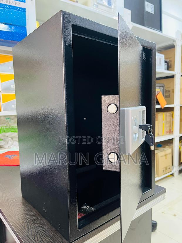 50E Safe Locker Big Size for Documents/Jwellery Digital+Key · Photo 2
