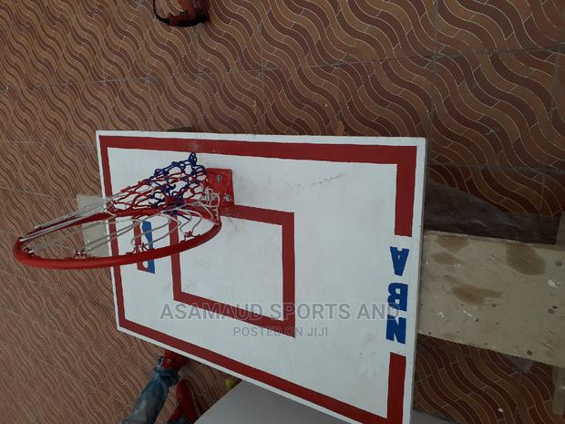 Original Set of Basketball Hoop and a Board · Photo 2