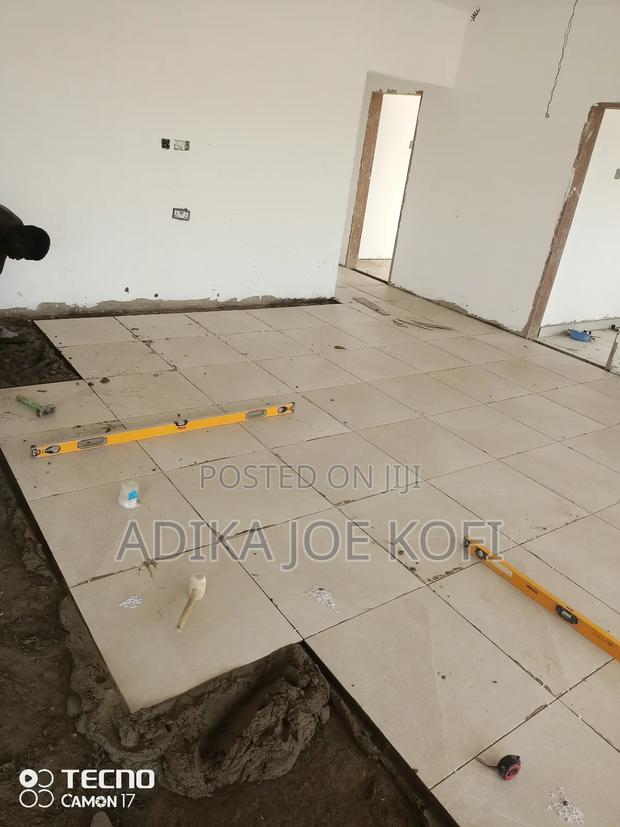 Tilling Spacial Joefel Construction Decor · Photo 1