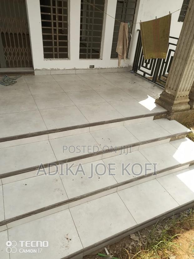 Tilling Spacial Joefel Construction Decor · Photo 6