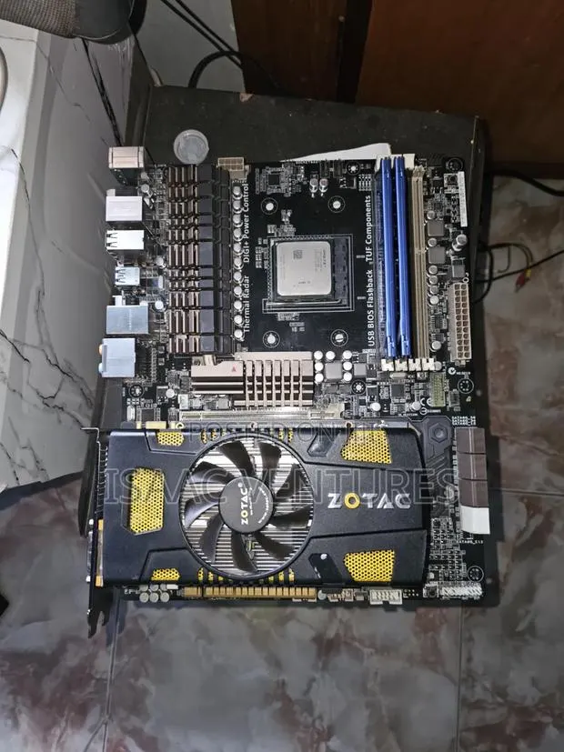 Motherboard · Photo 1