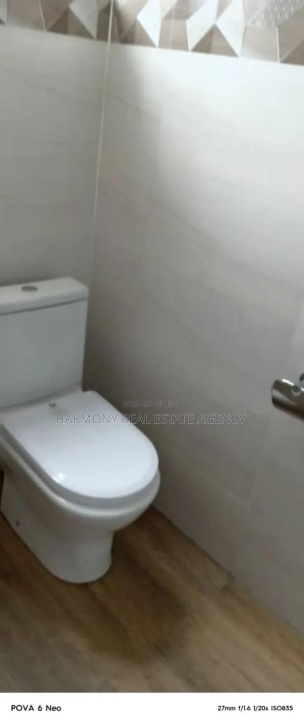 4bdrm House in Dzorwulu for rent · Photo 3