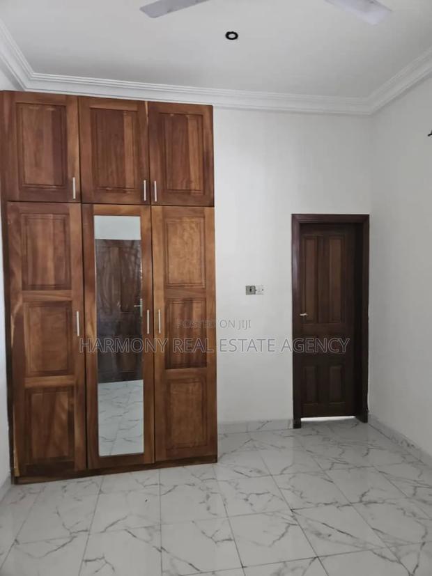 4bdrm House in Dzorwulu for rent · Photo 4